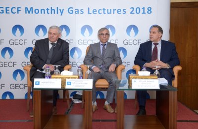 Б.Г. Санеев и В.А. Стенников на форуме стран экспортеров газа